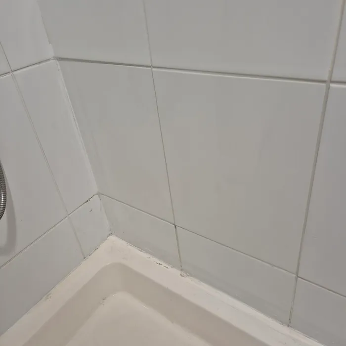 Kitchen splashback tiling by JD Precision Tiling